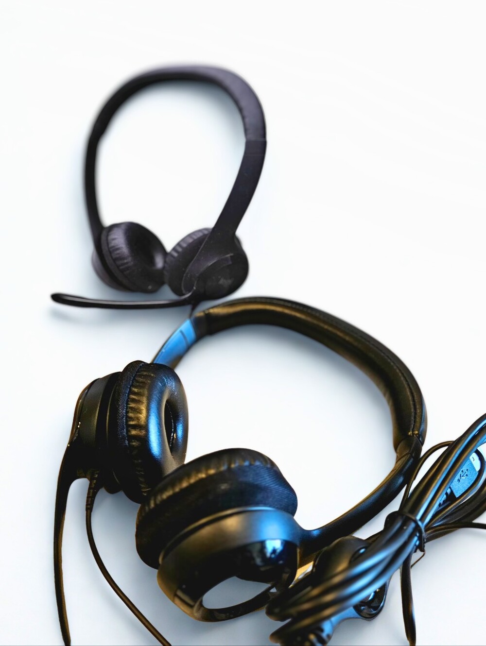 2 Logitech H390 Wired USB Headsets – Black